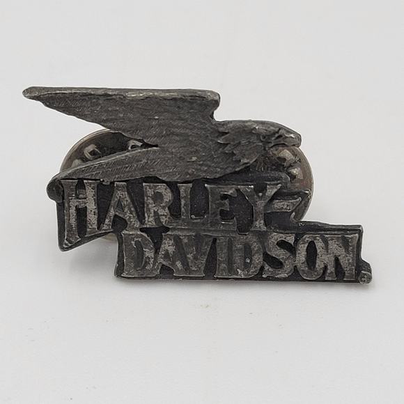 Harley Davidson Motorcycle Biker Rider Jacket Vest Eagle Metal Accessory Pin - Picture 1 of 4